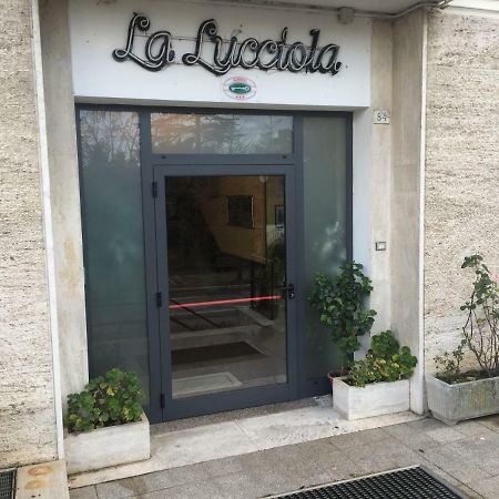 Hotel La Lucciola 끼안챠노테르메 외부 사진